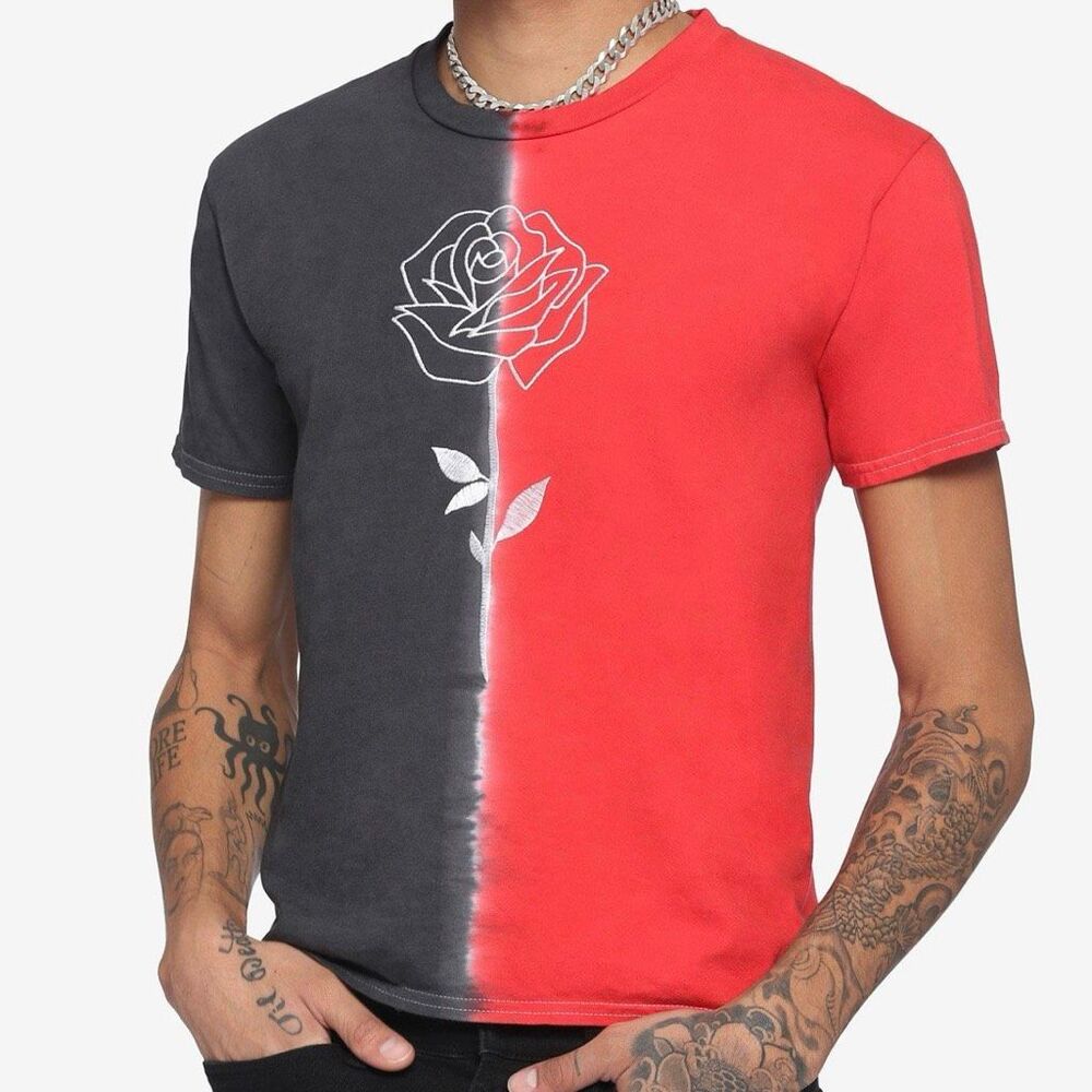 Hot Topic Gray & Red Split Wash Rose Embroidered T-Shirt Men’s Medium